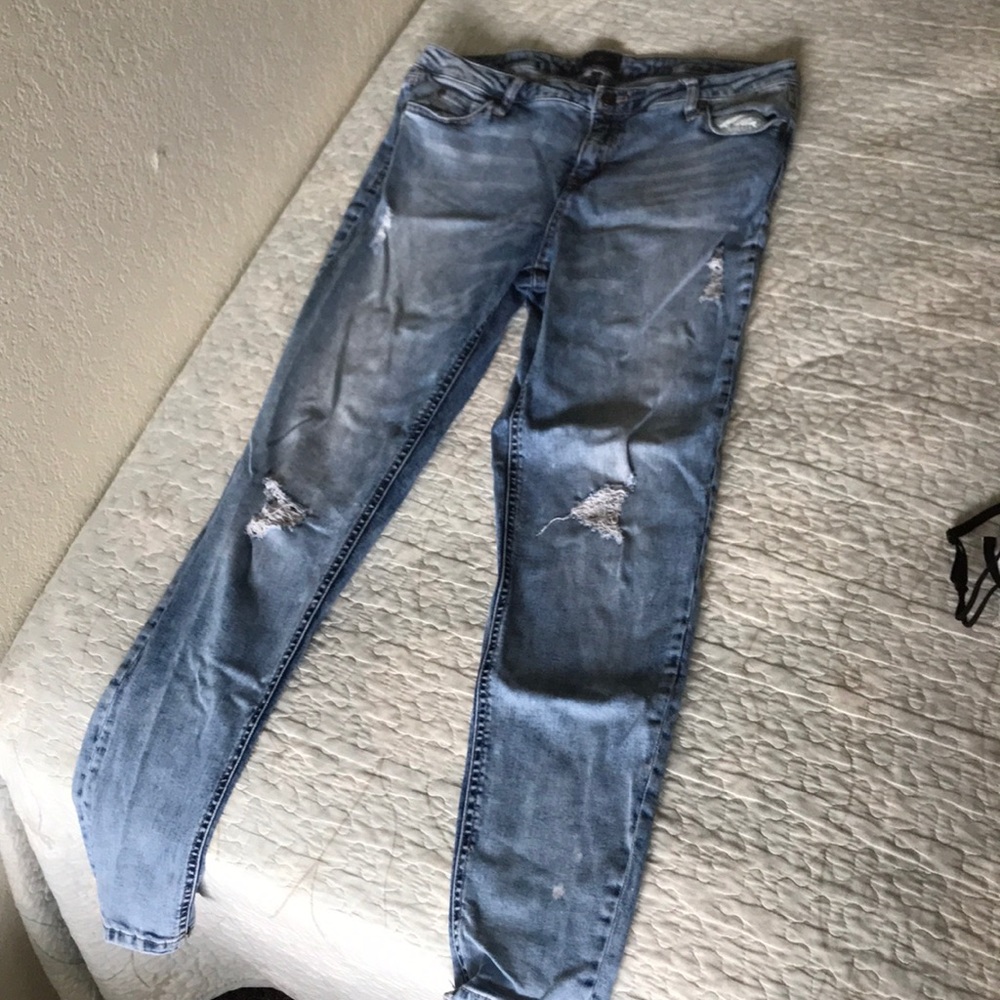 Skinny jeans